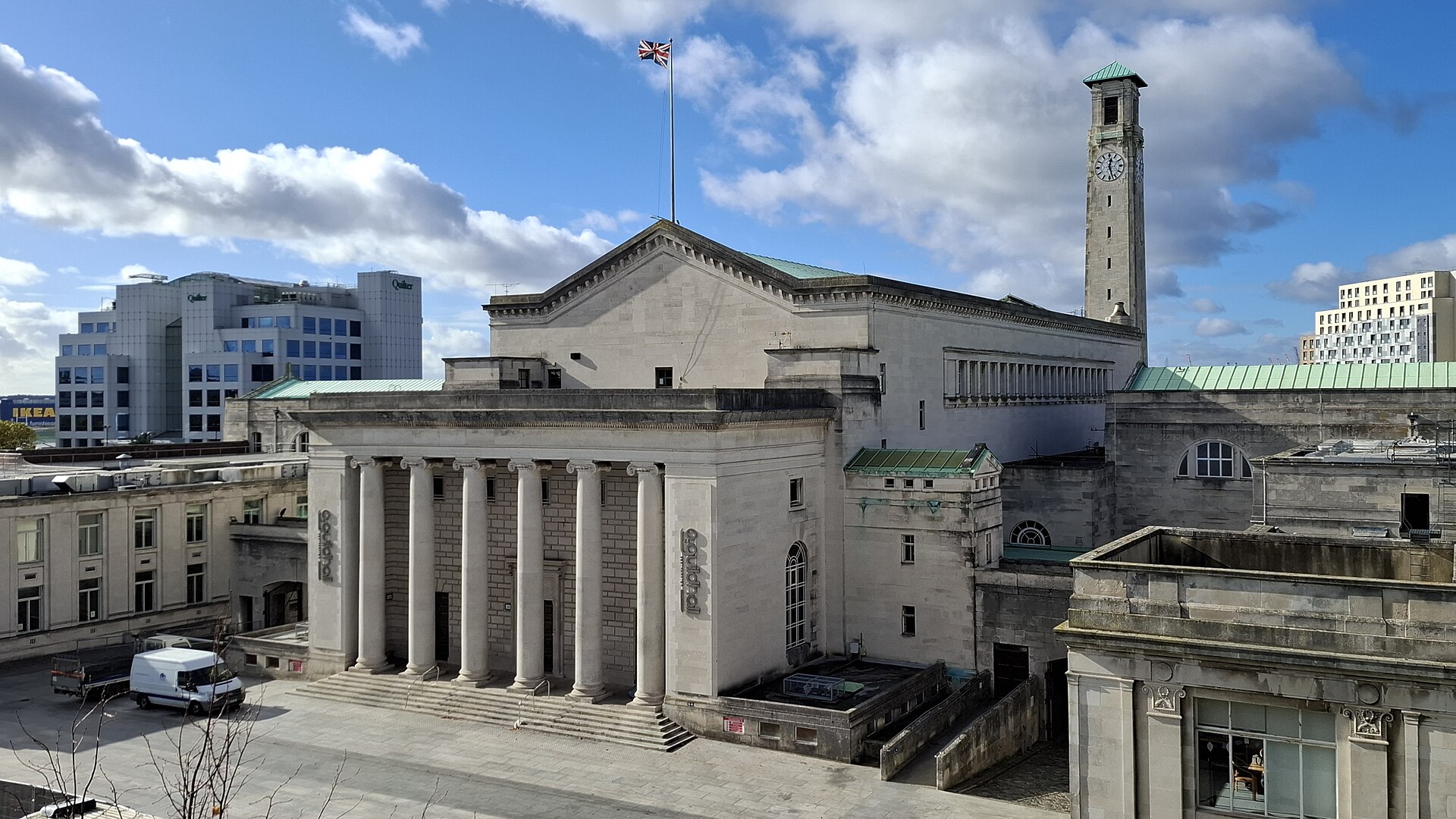 Southampton Guildhall, a stone building with columns and a clock tower